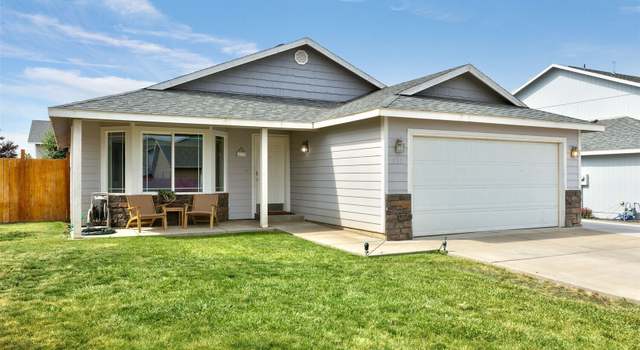 Photo of 202 Saint Helens Ave, Moxee, WA 98936