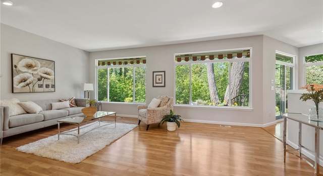 Photo of 481 243rd Pl SE, Sammamish, WA 98074