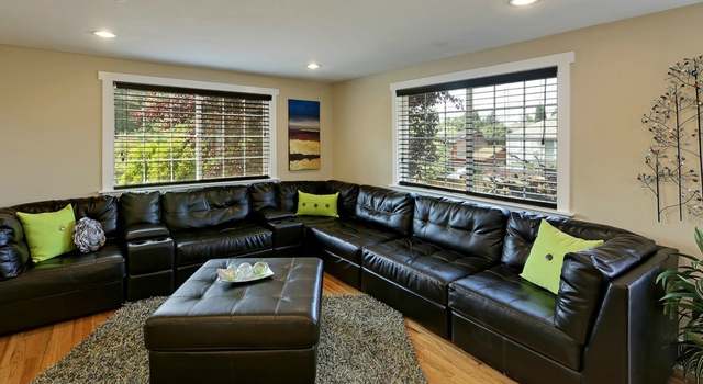 Photo of 4903 SW Hinds St, Seattle, WA 98116