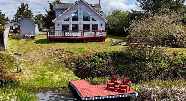 Photo of 195 N Razor Clam Dr SW, Ocean Shores, WA 98569