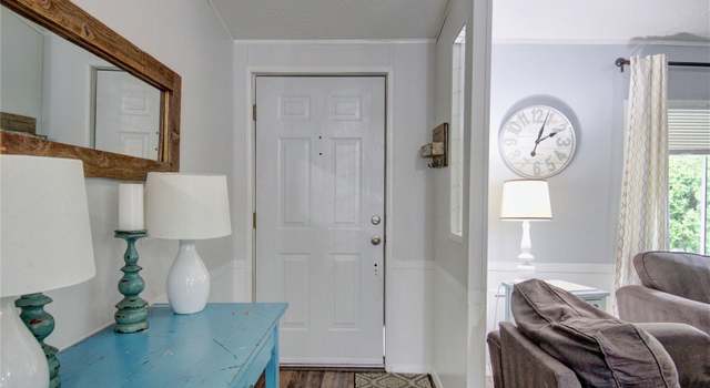 Photo of 1120 S 25th St #27, Mount Vernon, WA 98274