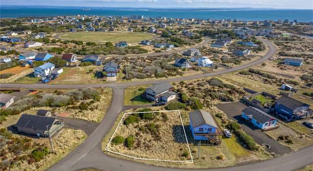 Photo of 1300 N Jetty Ave SW, Ocean Shores, WA 98569