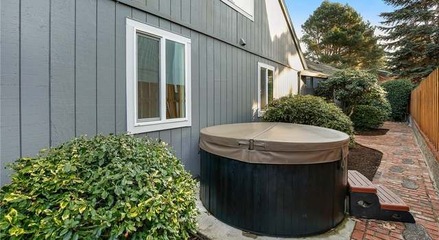 Photo of 6815 NW Dogwood Dr, Vancouver, WA 98663