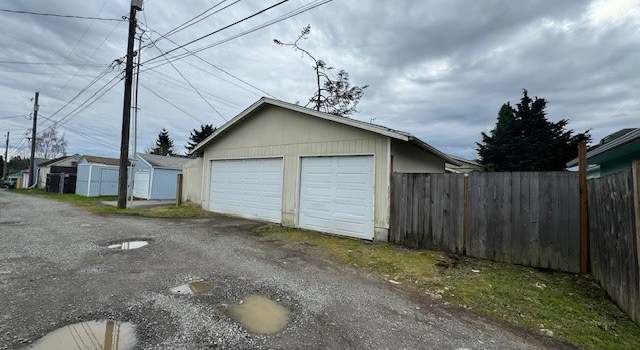 Photo of 527 S 57th, Tacoma, WA 98408