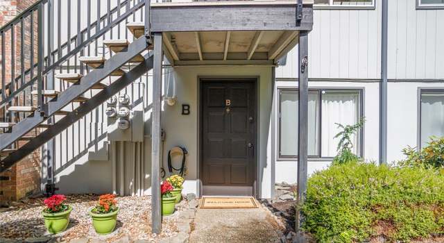 Photo of 821 Essex Pl NE Unit 1-B, Lacey, WA 98516