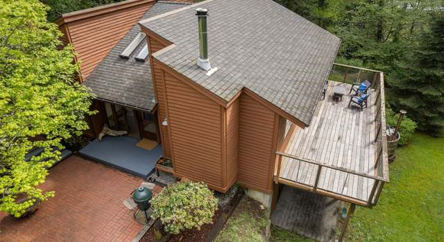 Photo of 10625 SW 110th St, Vashon, WA 98070