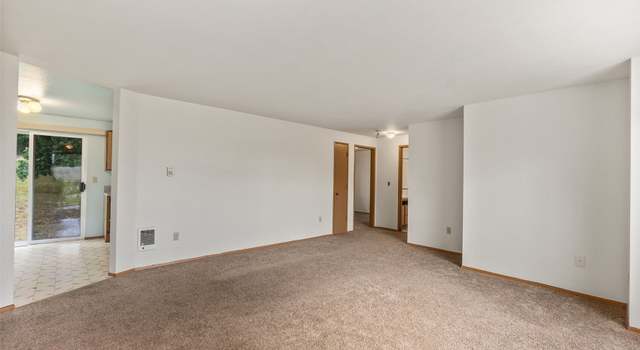 Photo of 110 Torrey Ln, Chehalis, WA 98532