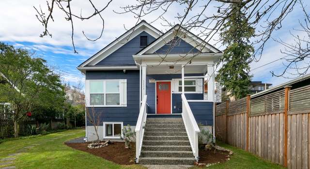 Photo of 3233 34th Ave W, Seattle, WA 98199
