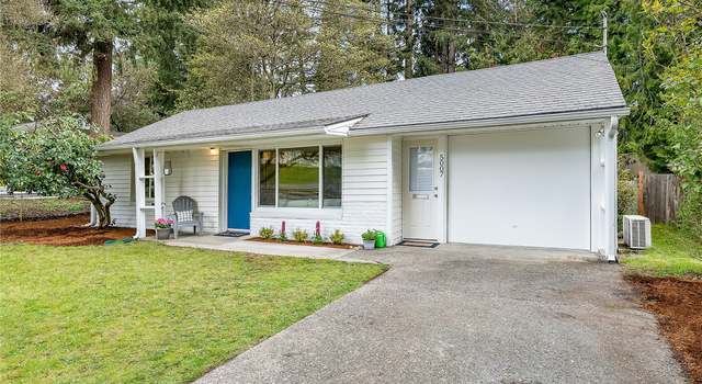 Photo of 5007 236th St SW, Lake Forest Park, WA 98043