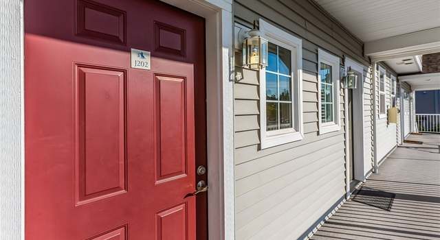 Photo of 5400 Harbour Pointe Blvd Unit J202, Mukilteo, WA 98275