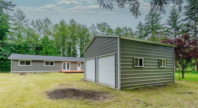 Photo of 18520 Engebretsen Rd, Granite Falls, WA 98252