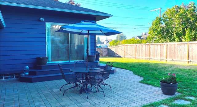 Photo of 216 S Skagit St, Burlington, WA 98233
