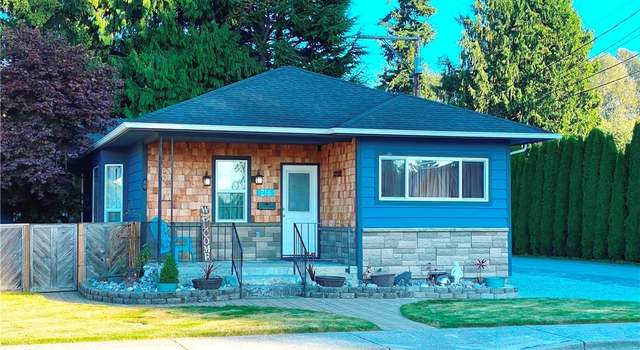 Photo of 216 S Skagit St, Burlington, WA 98233