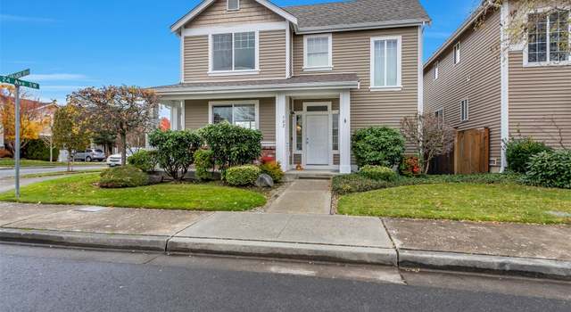 Photo of 702 La Grande Blvd, Puyallup, WA 98373