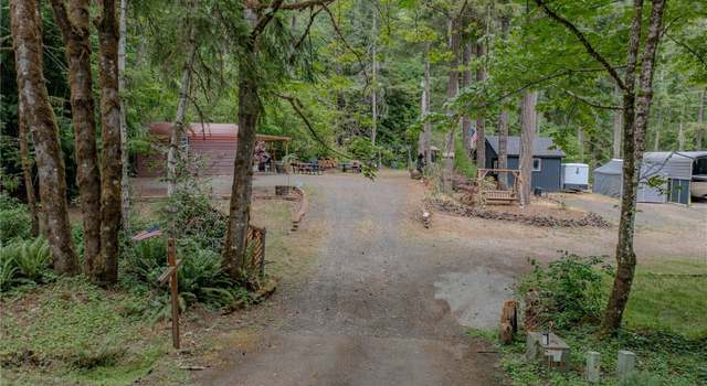 Photo of 31 N Fawn Dr, Hoodsport, WA 98548