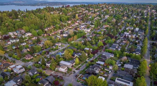 Photo of 235 29th Ave E, Seattle, WA 98112