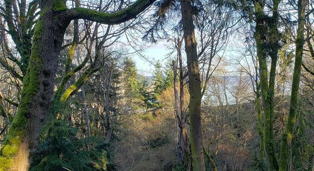 Photo of 12 Sand Dollar Ln, Clinton, WA 98236