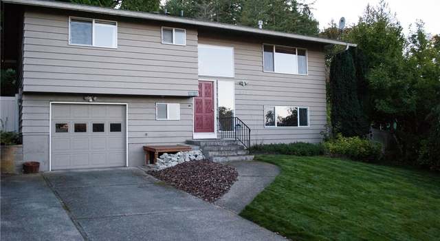 Photo of 4110 R Ave, Anacortes, WA 98221