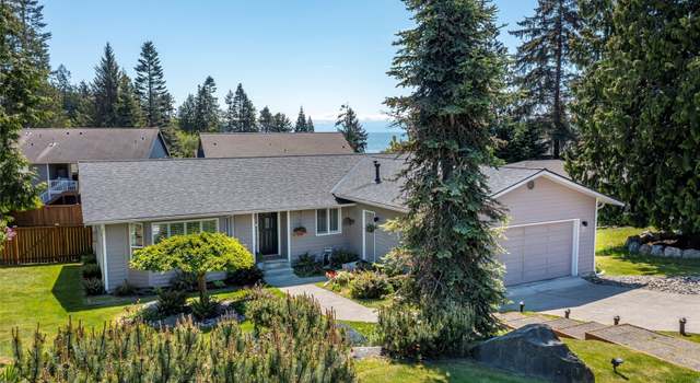 Photo of 4503 Bryce Dr, Anacortes, WA 98221