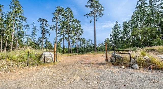 Photo of 2463 Libbey Rd, Coupeville, WA 98239