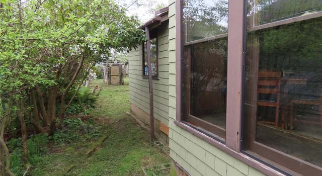 Photo of 1112 E 2nd St, Aberdeen, WA 98520