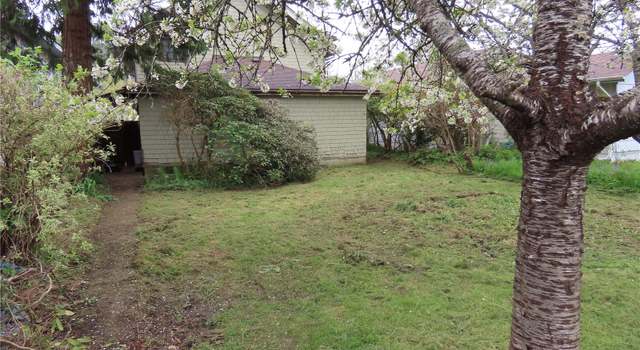 Photo of 1112 E 2nd St, Aberdeen, WA 98520