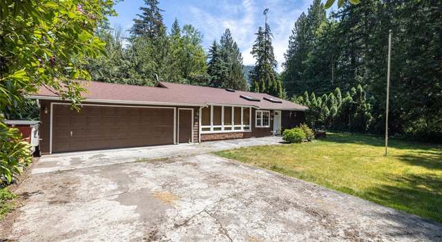 Photo of 592 Sprague Valley Dr, Maple Falls, WA 98266