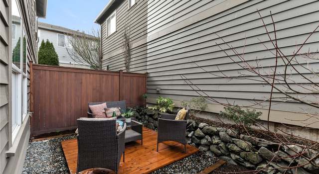 Photo of 4816 40th Ave SW Unit A, Seattle, WA 98116