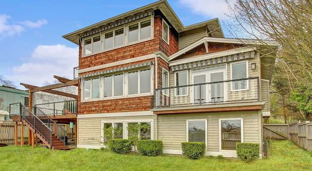 Photo of 2455 65th Pl SE, Mercer Island, WA 98040