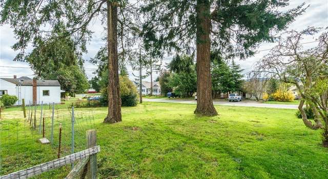 Photo of 1816 11th St, Anacortes, WA 98221