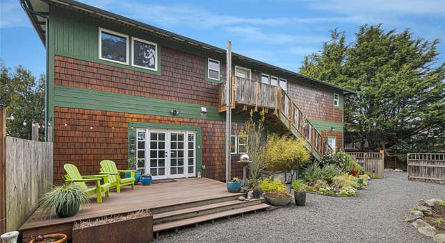 Photo of 360 Linder St, Friday Harbor, WA 98250