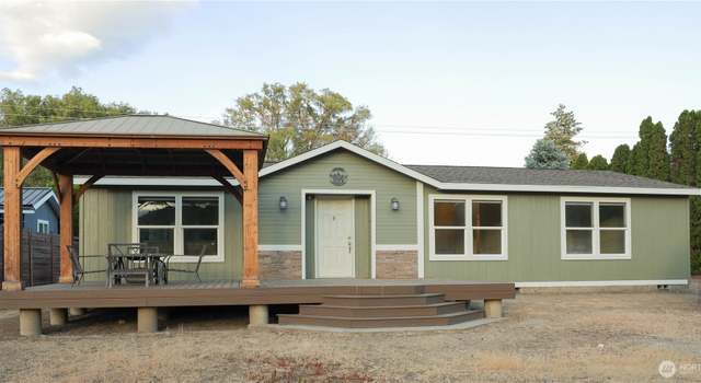 Photo of 10 Lakeview Loop Rd, Oroville, WA 98844