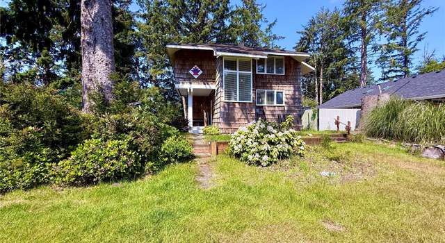 Photo of 877 Mount Olympus Ave SE, Ocean Shores, WA 98569