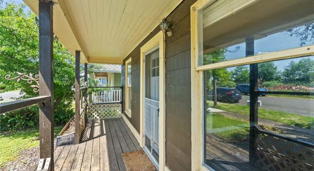 Photo of 1219 Chenault St, Hoquiam, WA 98550
