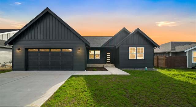 Photo of 710 E 4th St, Everson, WA 98276