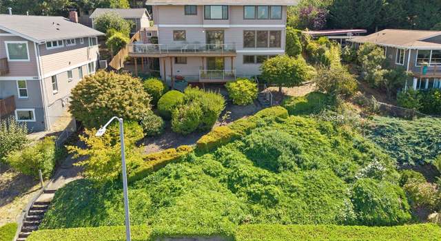 Photo of 714 Cedar Ave S, Renton, WA 98057