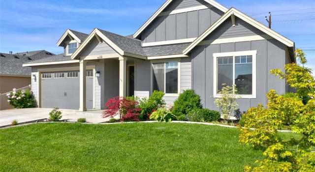 Photo of 110 N Zeus St, Moxee, WA 98936