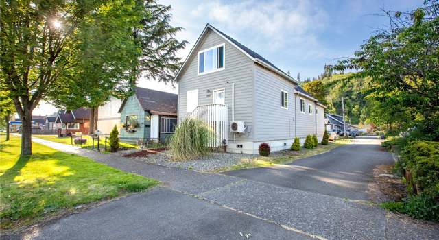 Photo of 2527 Sumner Ave, Hoquiam, WA 98550