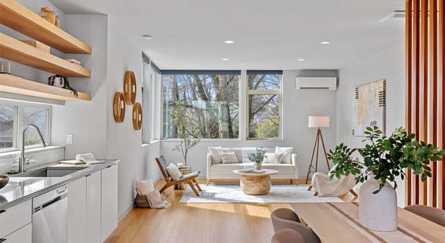 Photo of 3034 Beacon Ave S, Seattle, WA 98144