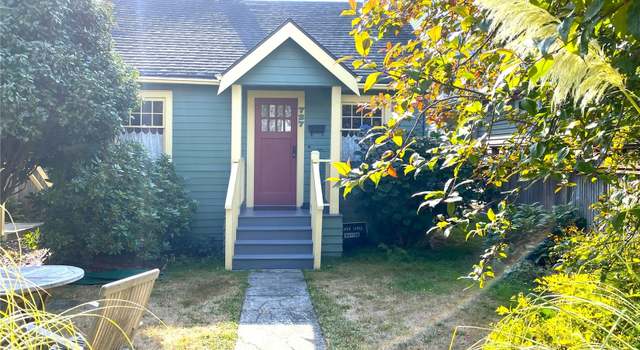 Photo of 727 N 74th St, Seattle, WA 98103