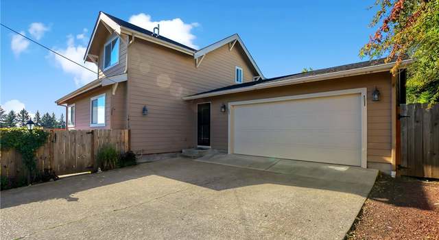 Photo of 1413 NW Couch St, Camas, WA 98607