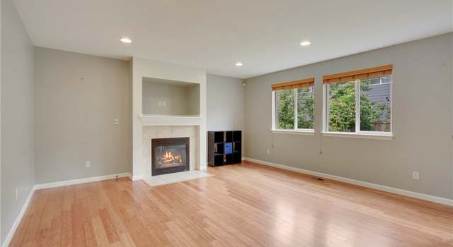 Photo of 24020 SE 279th St, Maple Valley, WA 98038