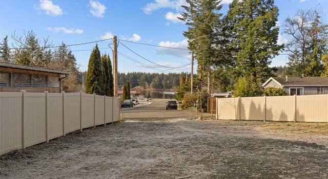 Photo of 6458 Paradise Pl, Clinton, WA 98236