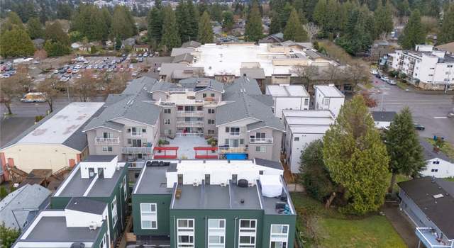 Photo of 12314 14th Ave NE Unit B, Seattle, WA 98125