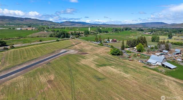 Photo of 861 Thorp Landing Ln, Thorp, WA 98946