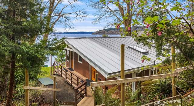 Photo of 10039 SW Northilla Rd, Vashon, WA 98070