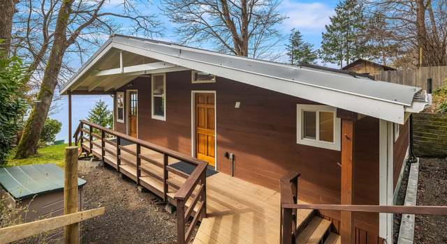 Photo of 10039 SW Northilla Rd, Vashon, WA 98070