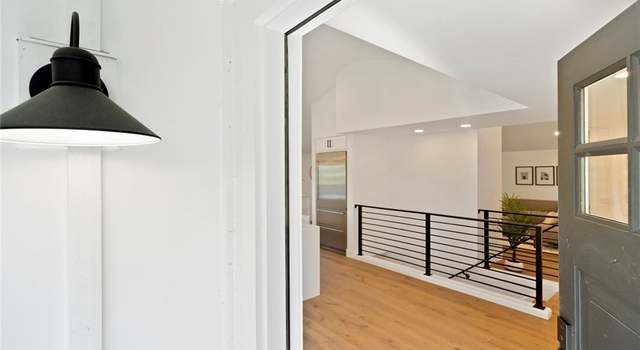 Photo of 4108 54th Ave SW, Seattle, WA 98116