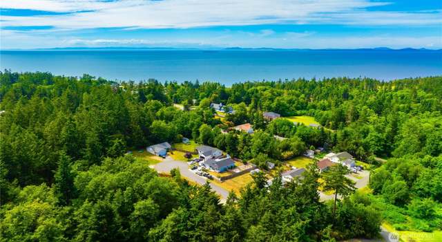 Photo of 1390 Jordan Ct, Oak Harbor, WA 98277