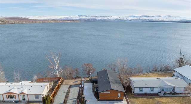 Photo of 302 1st St S, Brewster, WA 98812